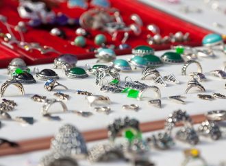 Jak wybrać idealny zestaw kamieni szlachetnych do twojej biżuterii?