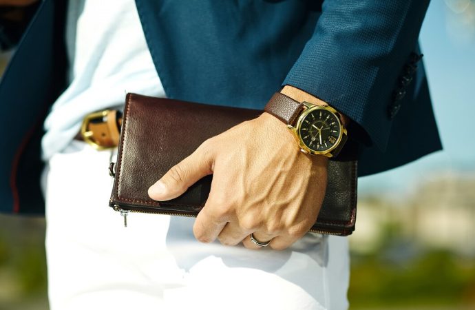 Jak prawidłowo dobierać i nosić zegarki do różnych stylizacji