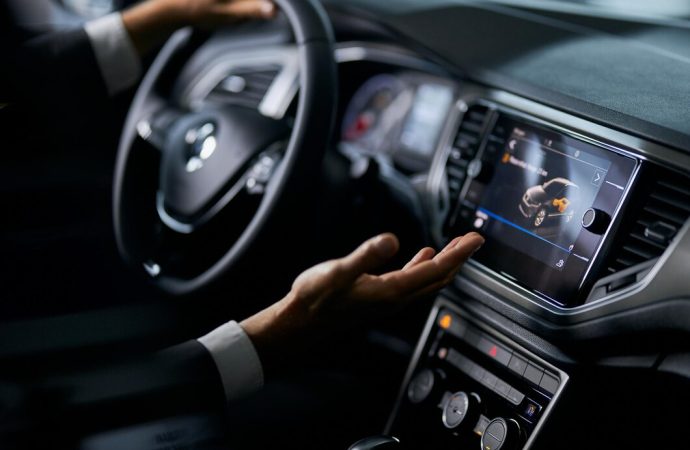 Jak monitoring GPS pojazdów przyczynia się do poprawy bezpieczeństwa na drogach